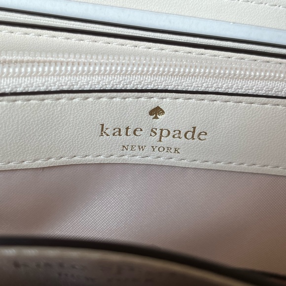 Kate spade wallet🎈🎈 - Picture 7 of 9